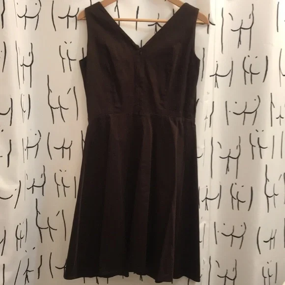 Calvin Klein - 8 - Picture 2 of 4